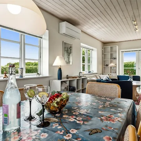 Hildulf - 1km From The Sea By Interhome Feriehus *